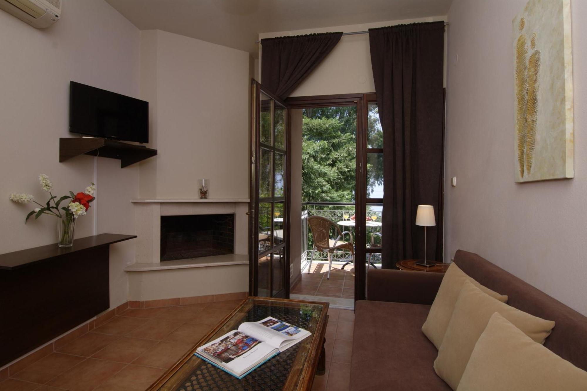 Enalion Hotel Кала-Нера Экстерьер фото